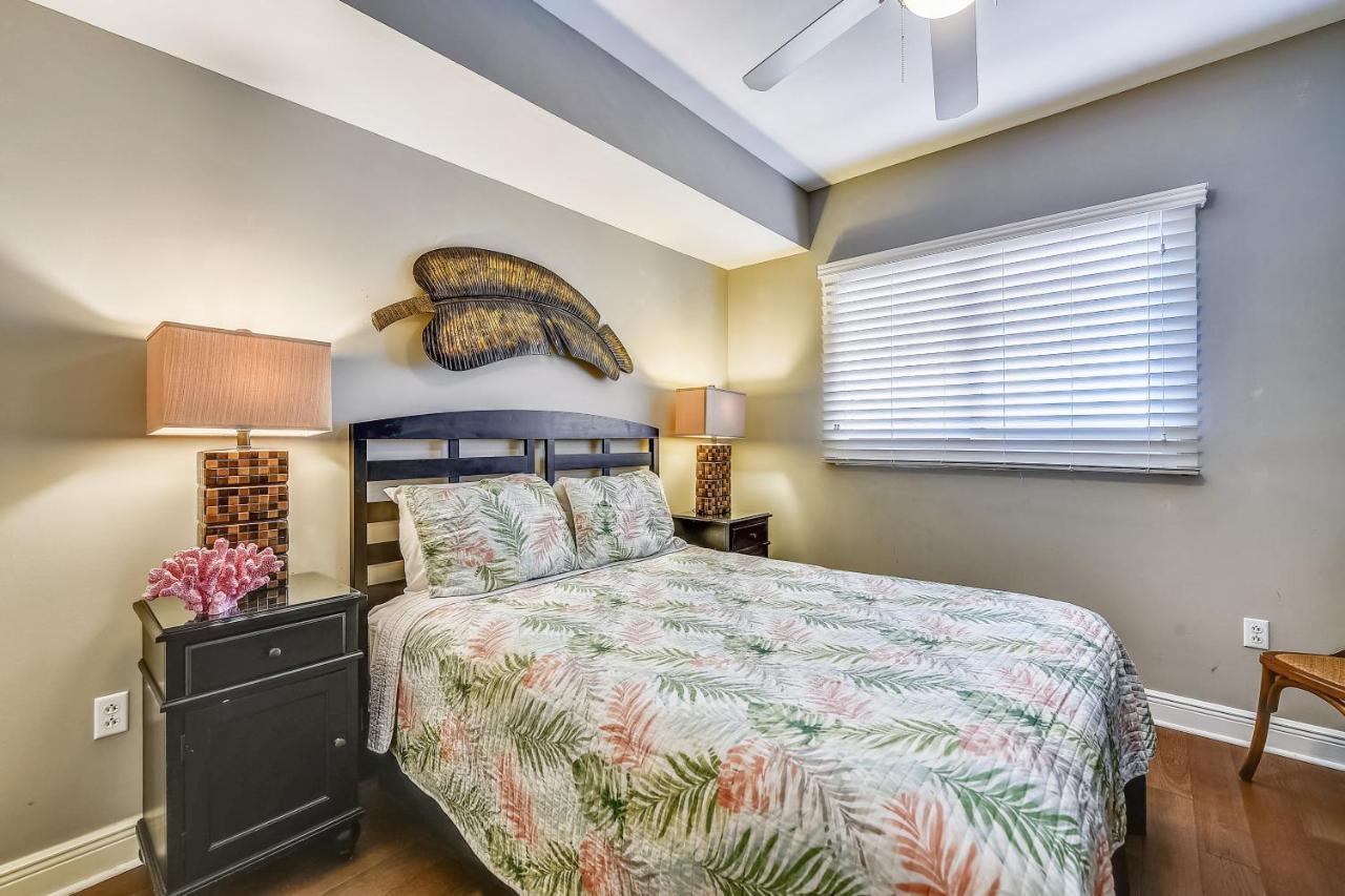 Sterling Breeze #1702 by Book That Condo Panama City Beach Buitenkant foto